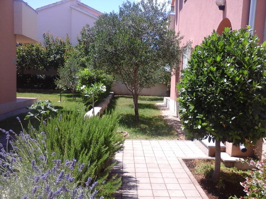Apartments Danica Vodice Exterior foto